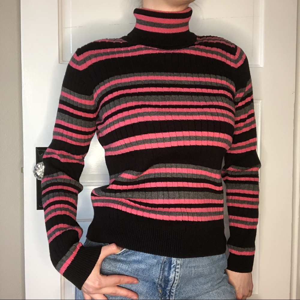 Pink and black ribbed turtleneck